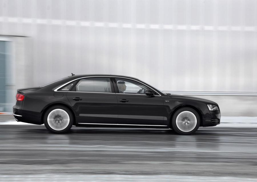  Audi A8 L Hybrid (D4) 2012 года  (WW) (фото 30 из 42)